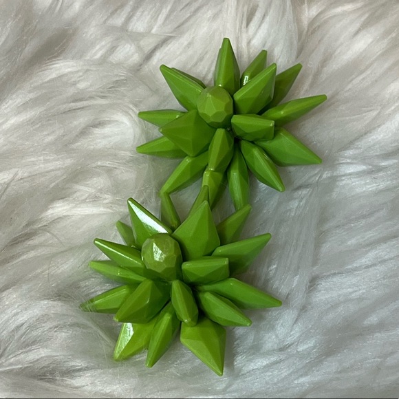 Vintage Jewelry - BOLD Eclectic Lime Green Burst Earrings
